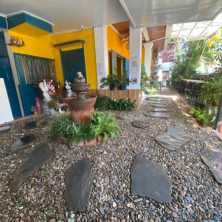 Luang Prabang Hostel Экстерьер фото
